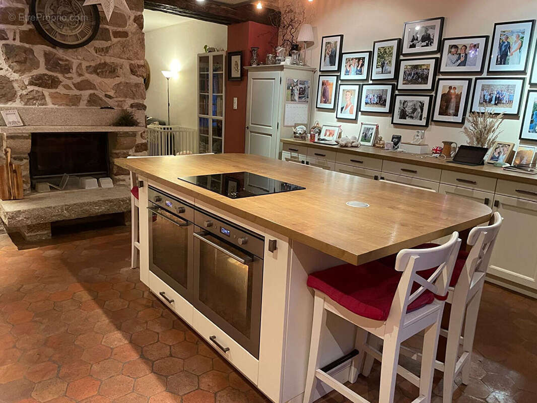 Maison à CHATEAU-CHERVIX