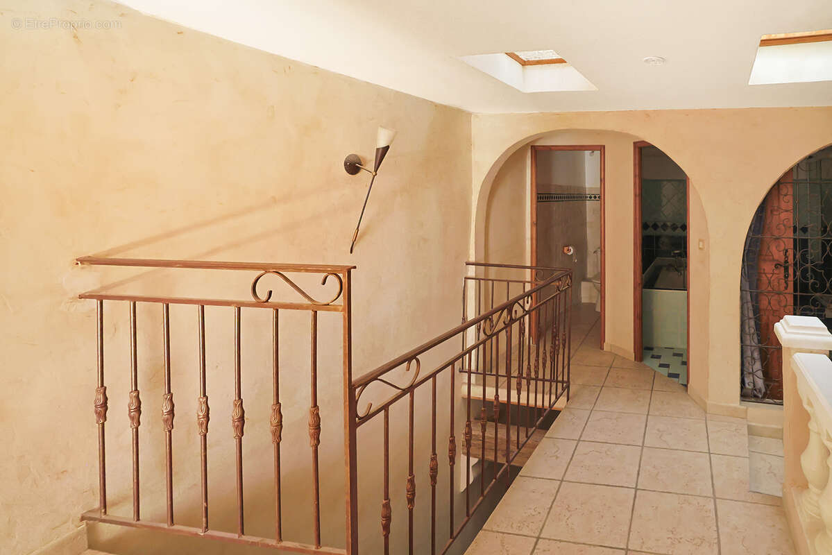 Maison à PUGET-VILLE