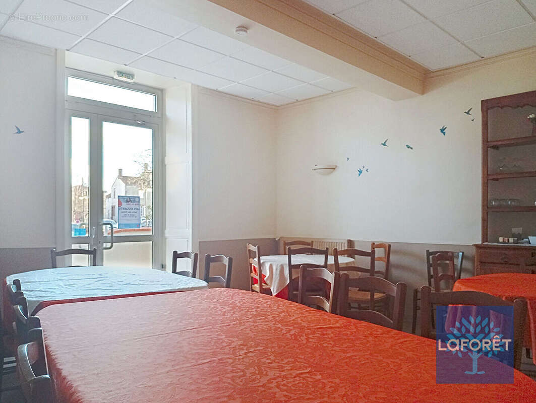 Commerce à LES ESSARTS