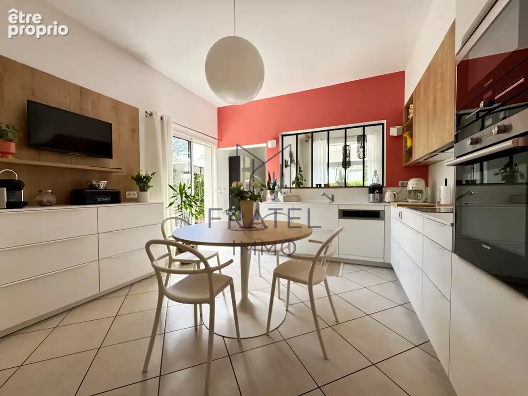 Élégante villa d'architecte T5 de 169 m2 avec piscine - photo 5