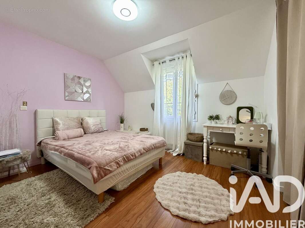 Photo 7 - Maison à VERRIERES-LE-BUISSON