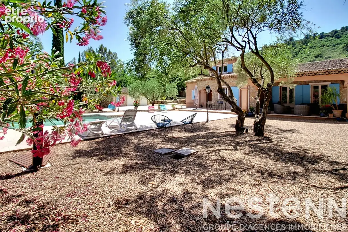 A VENDRE ! Propriété de charme 4 chambres - Plus de 7000m2 de terrain au CANNET-DES-MAURES - photo 3