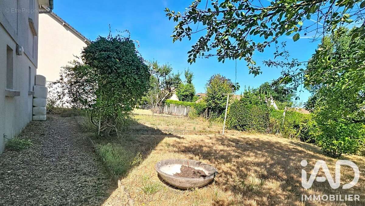 Photo 9 - Maison à YZEURE