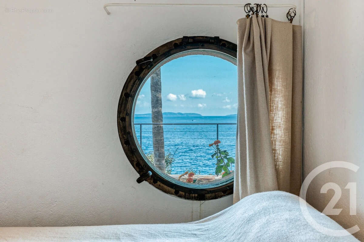 Maison 179 m² à Le Lavandou  - photo 9