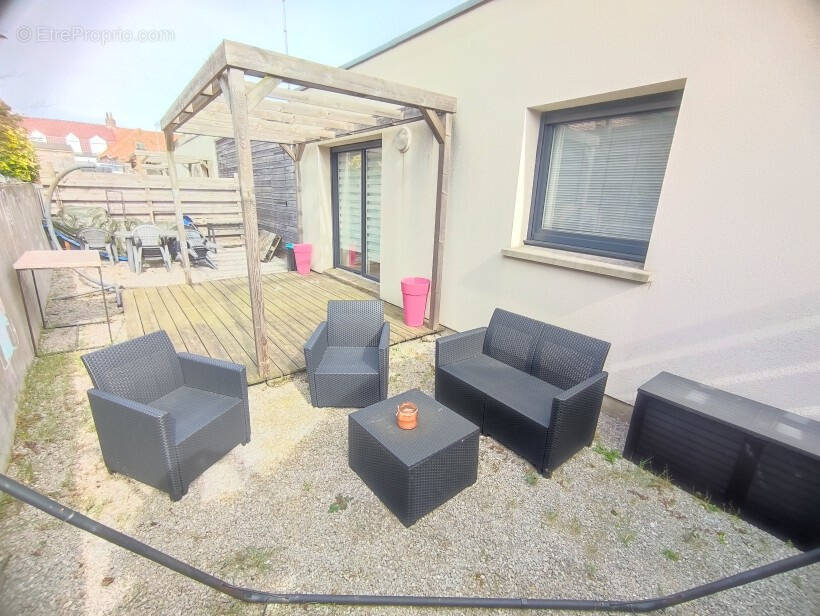 Maison à SAINT-MARTIN-AU-LAERT