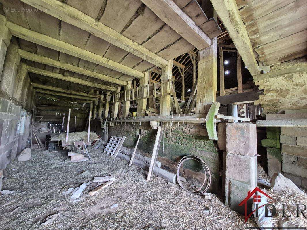 Ferme de caractère à rénover- Dépendance   Potentiel except - photo 4