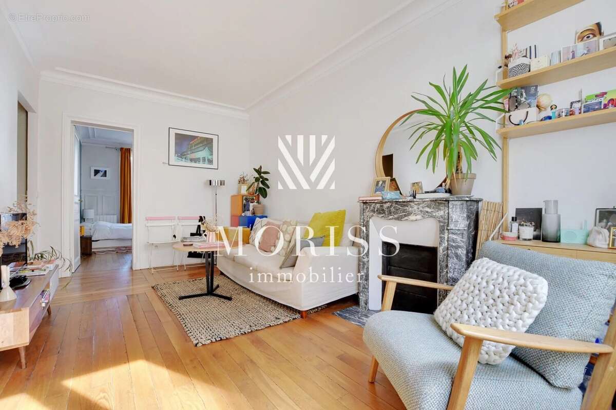 Appartement à PARIS-3E