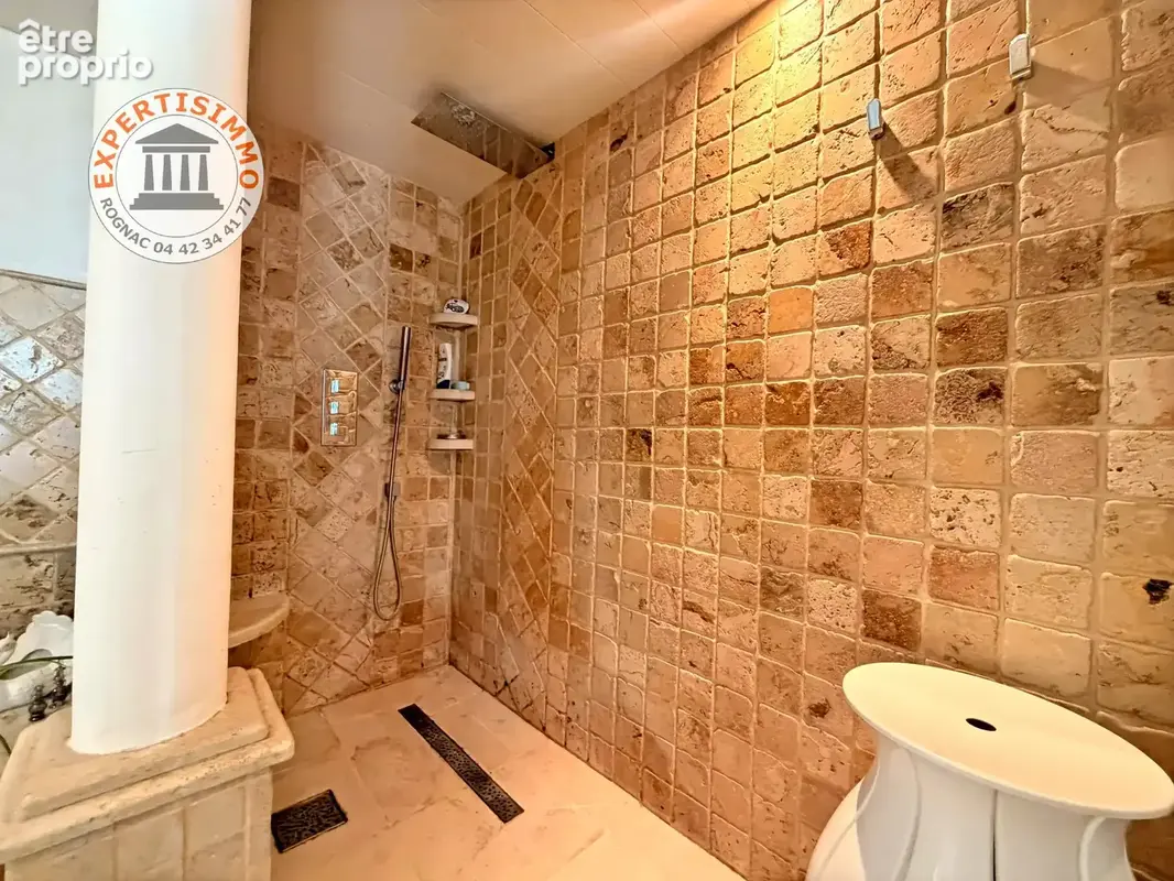 Maison T4 avec Dependances Jardin et Piscine - photo 13