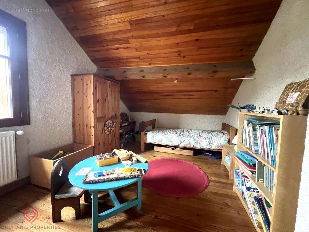 Maison à SOUEIX-ROGALLE