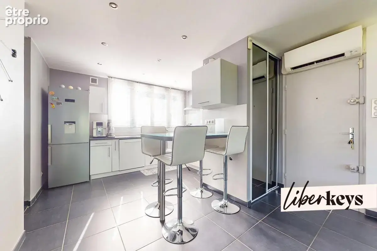 T3 clé en main de 60 m² avec garage, cave et parc privé à BRON - photo 4