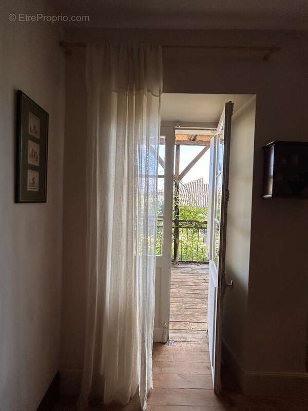 Maison de village T8, garage, grange, piscine sur 3456m² - photo 18