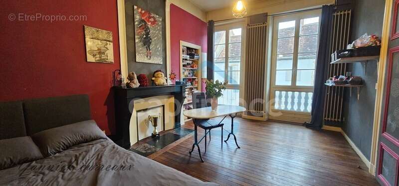 Appartement à AUXONNE