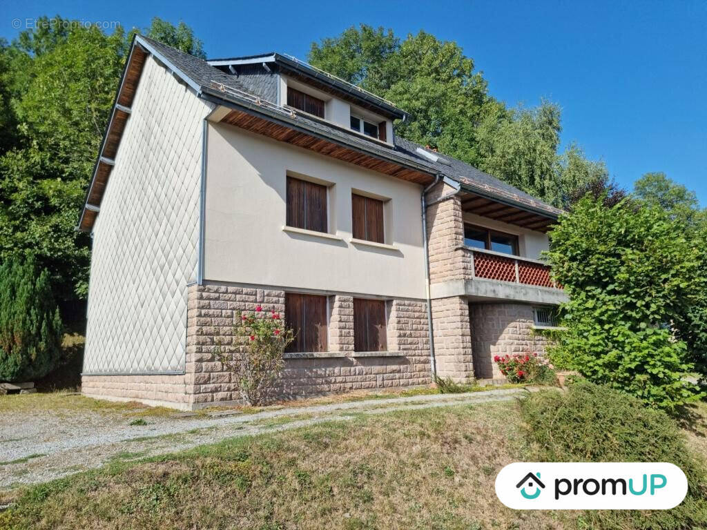 Maison à LA BOURBOULE