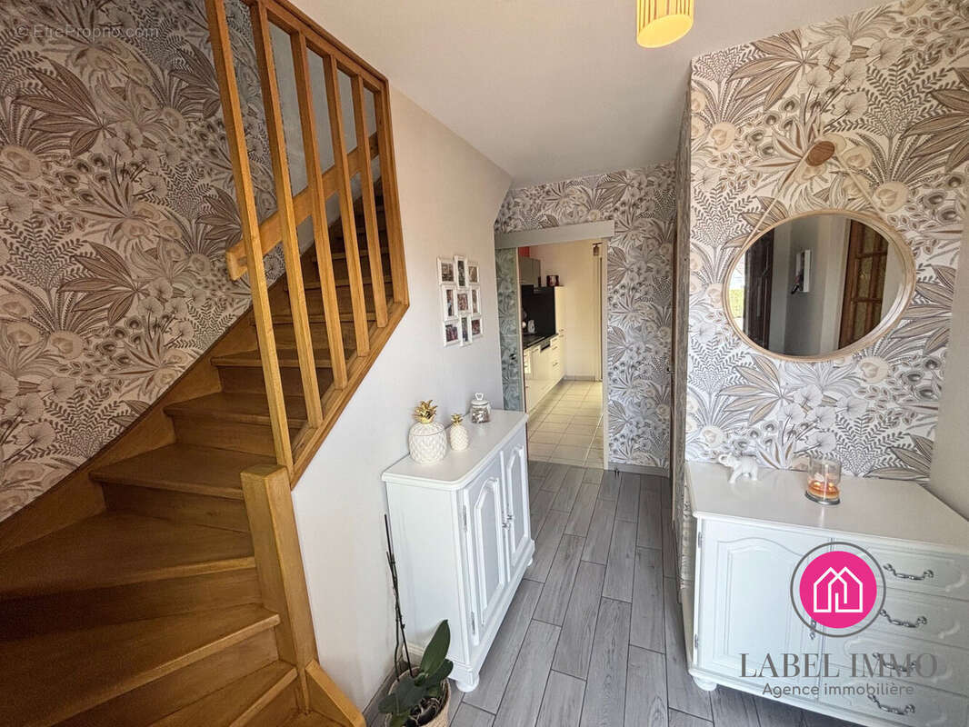 Maison à DOUCHY-LES-MINES