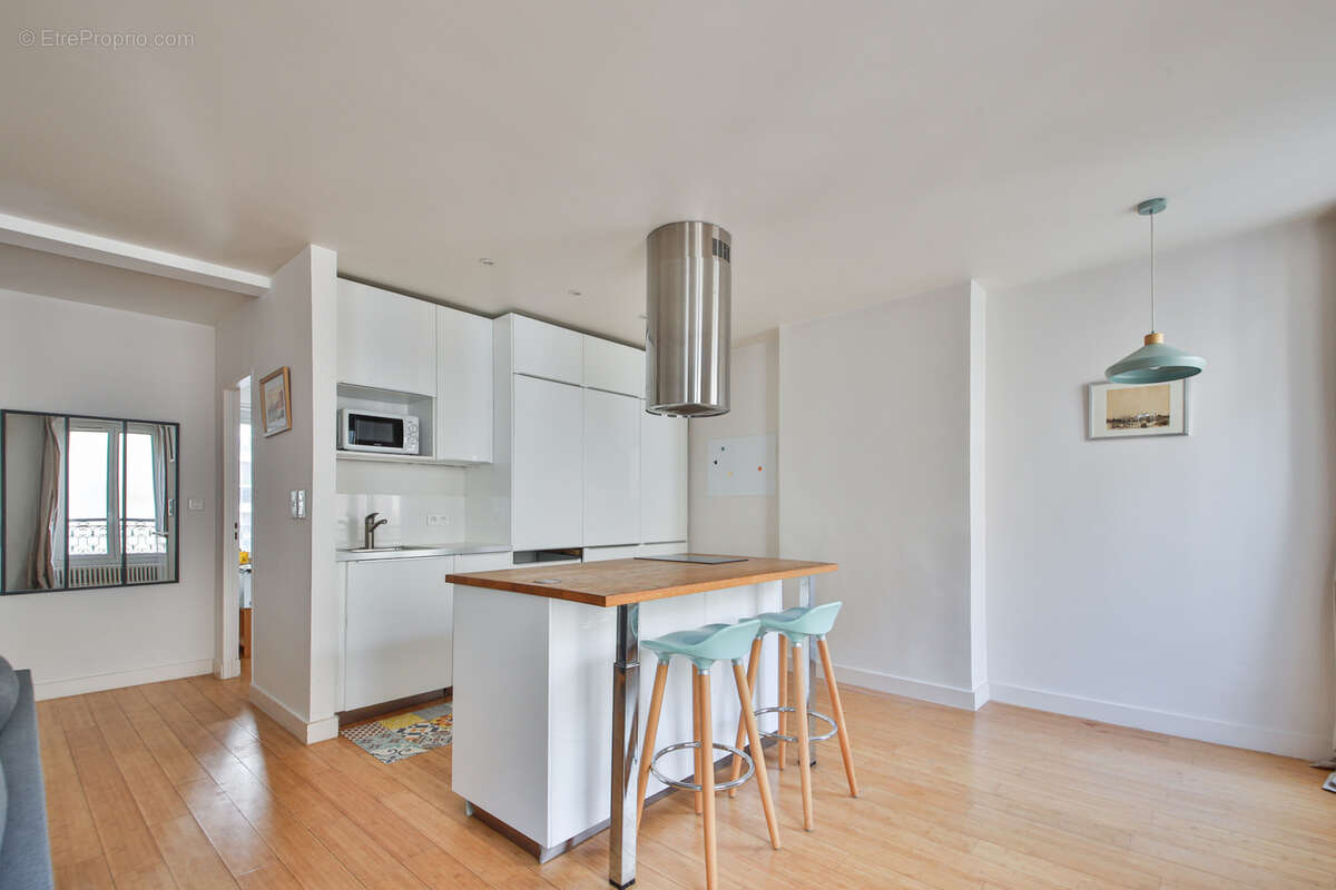 Appartement à NEUILLY-SUR-SEINE