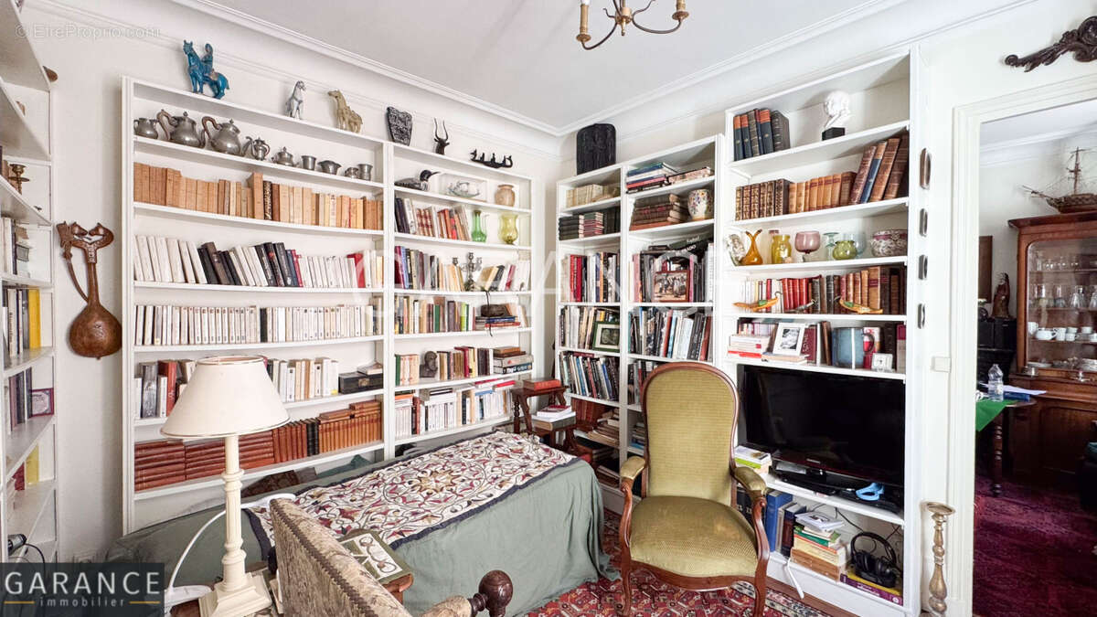 Appartement à PARIS-12E