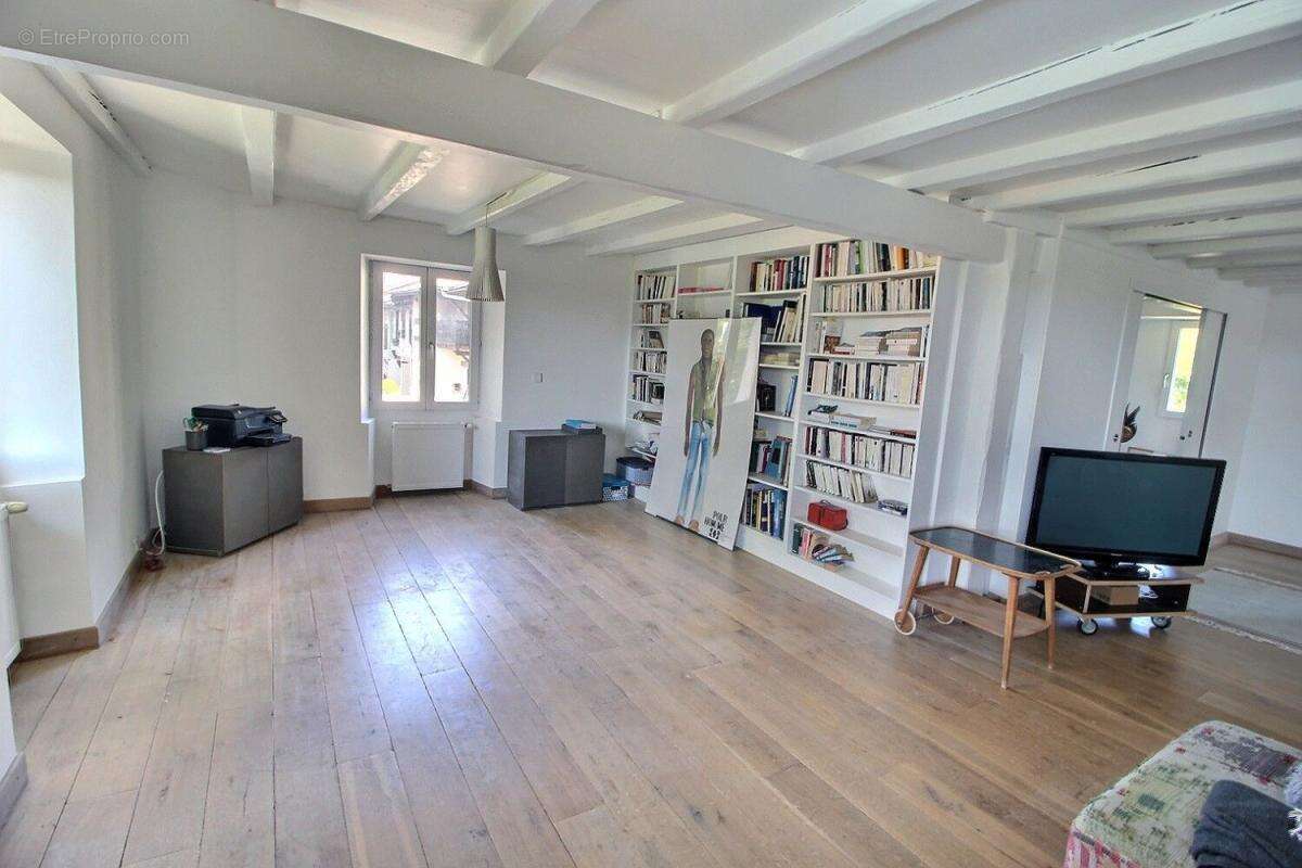 Magnifique ferme de caractère rénovée à Massongy – Environ 350 m² de surface utile - photo 16