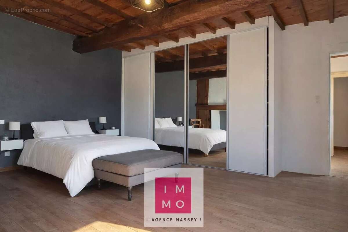 Maison à TRIE-SUR-BAISE