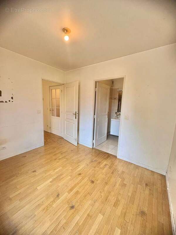 Appartement 35 m² à Nogent-Sur-Marne  - photo 7