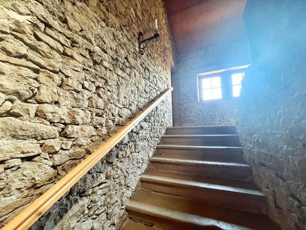 Maison à MORANCE