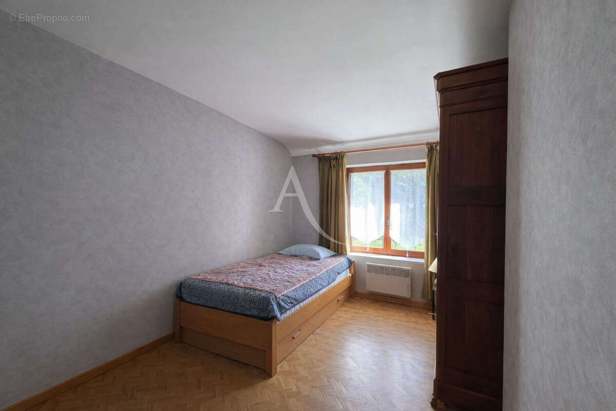 Maison à BAINS-SUR-OUST