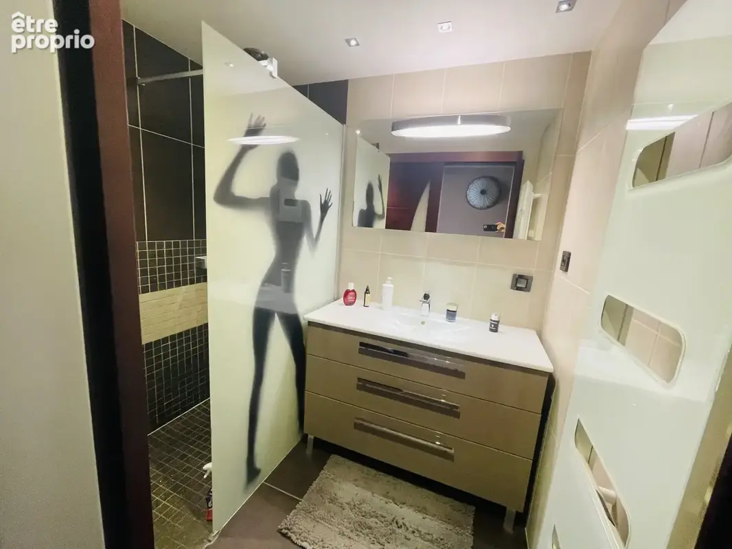 Belle maison 152 m2 avec piscine et garage. - photo 12