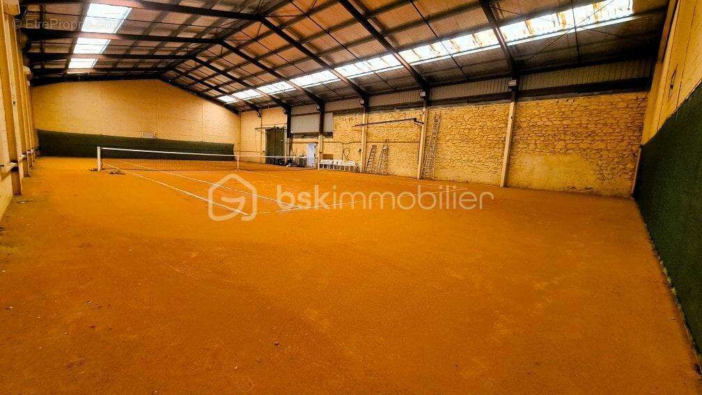Hangard- Tennis- Club house- Cabanon- Terrain- Port la nouvelle - photo 15