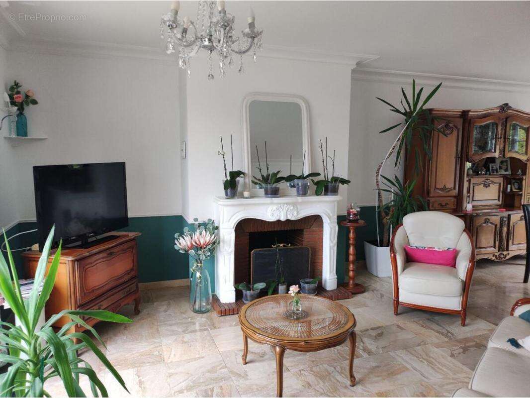 Maison 140 m² à Valframbert  - photo 4