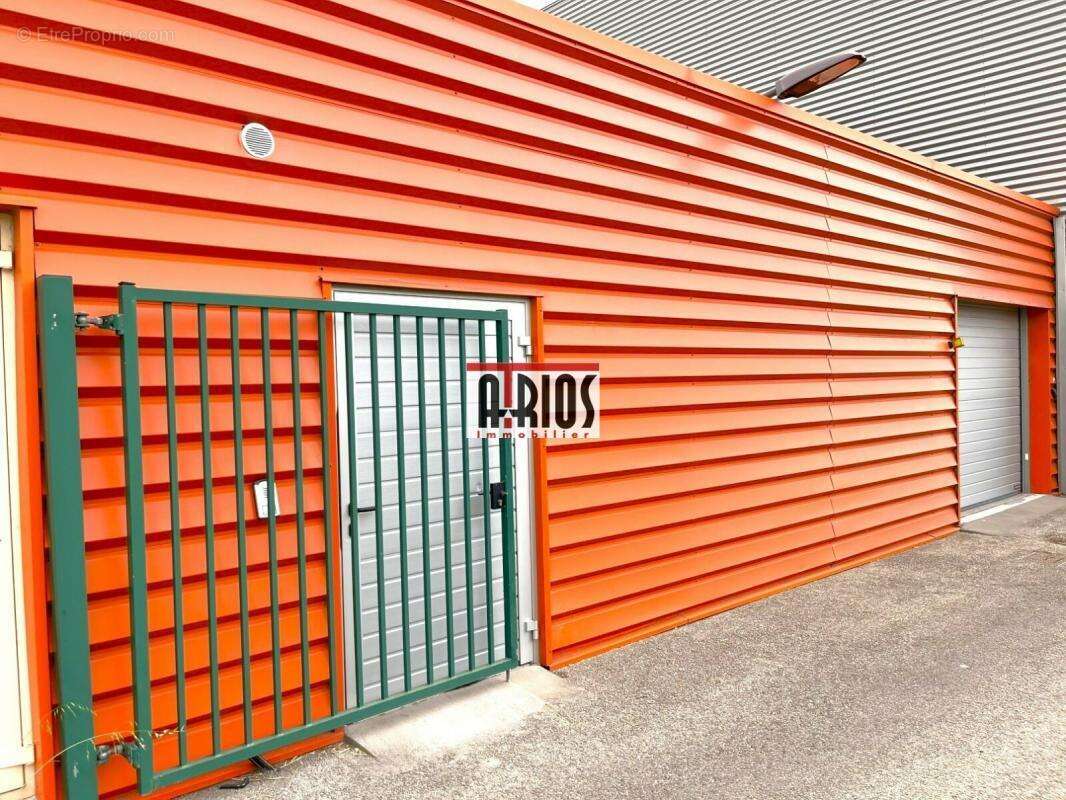 Commerce à LA FARLEDE