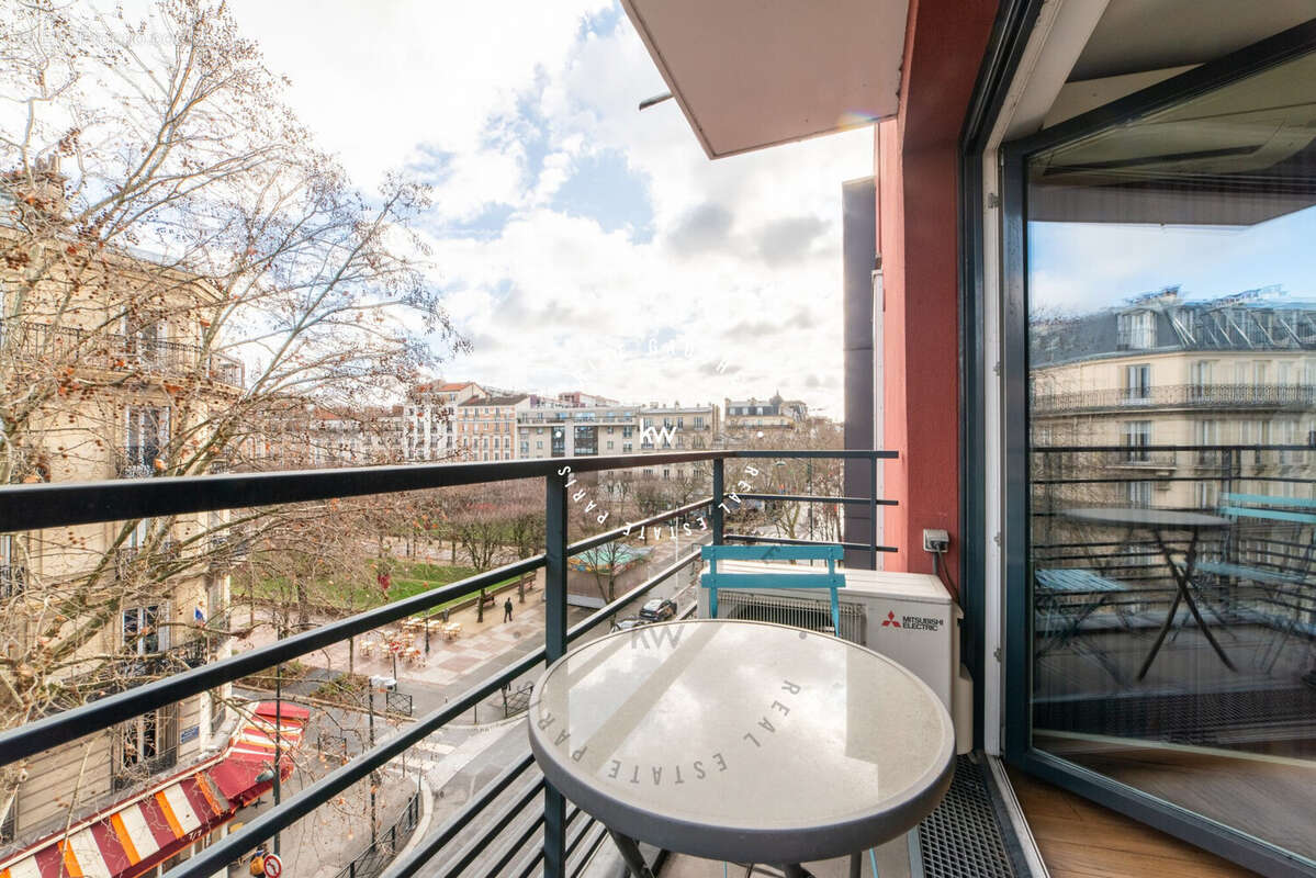 Appartement à CLICHY