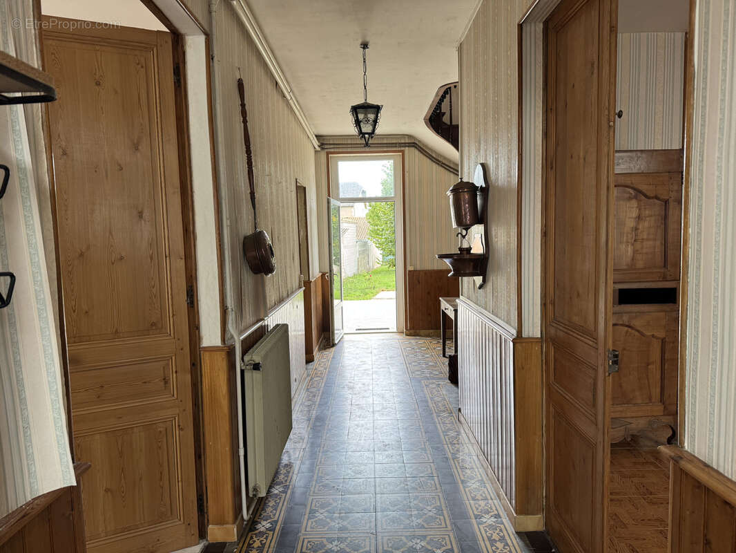 Maison à BARBEZIEUX-SAINT-HILAIRE