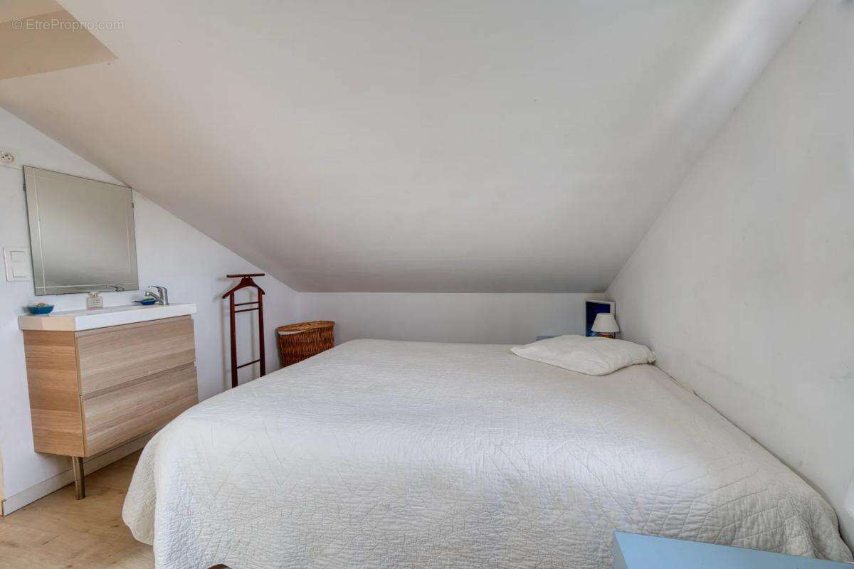 Maison à PORT-DES-BARQUES