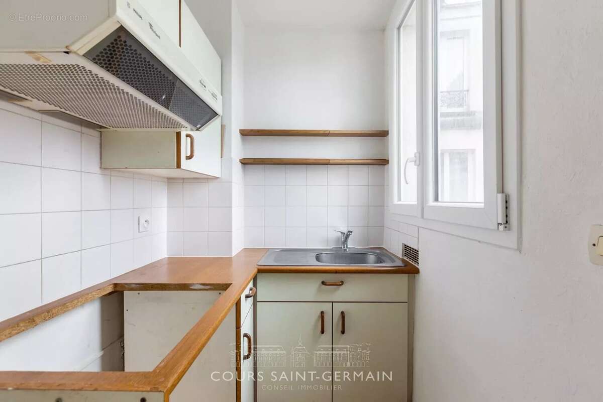 Appartement à PARIS-18E