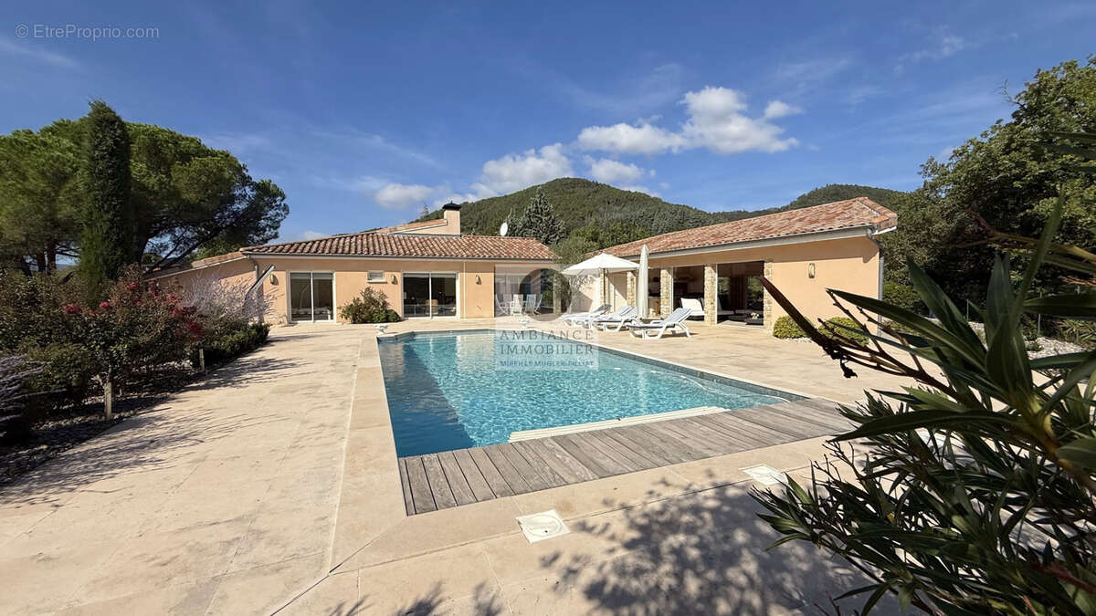 Maison à ROMPON