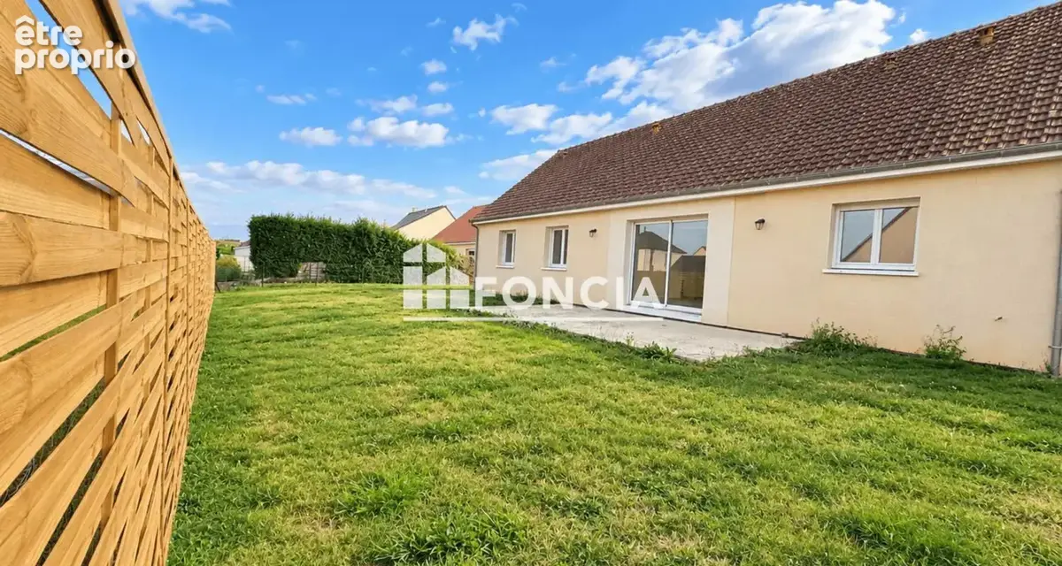 Maison à ECOMMOY