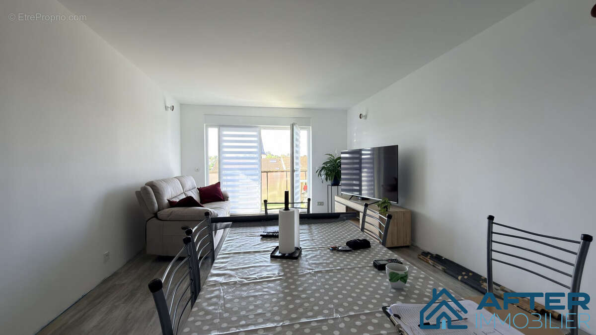 piece de vie RDC - Appartement à BAINVILLE-SUR-MADON