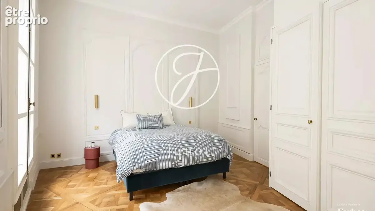 Paris 6e - FÜRSTEMBERG / SAINT-GERMAIN - Appartement à vendre - 5 pièces - 145,37m² Carrez - 3 chambres - Climatisation. - photo 10