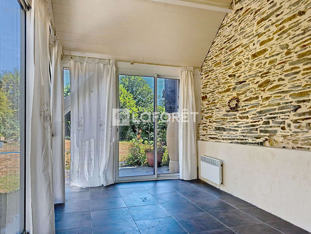 Maison à SERENT