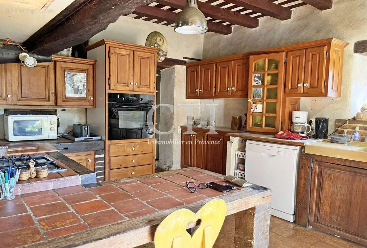 Maison à VAISON-LA-ROMAINE