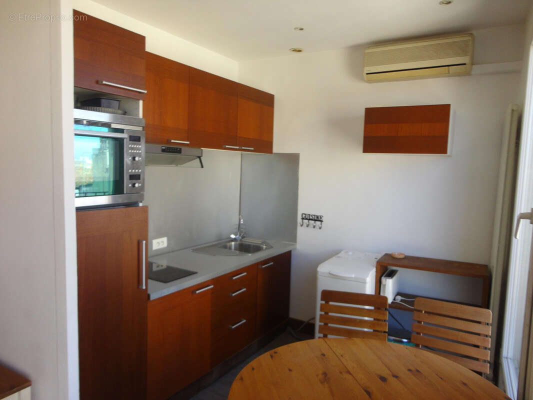 Appartement à MARSEILLE-5E