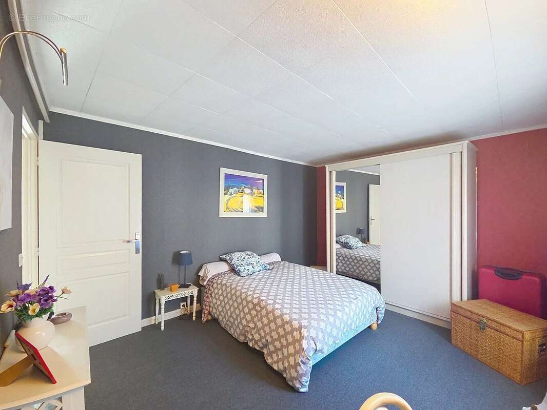 Maison à CRECY-SUR-SERRE