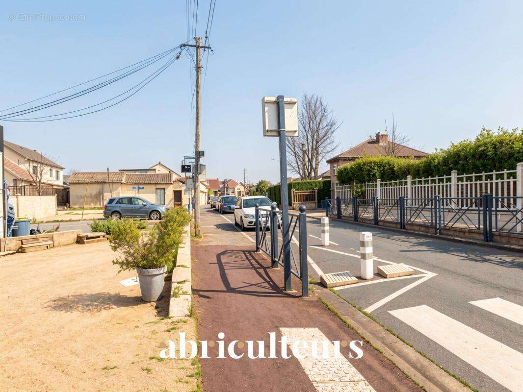 Commerce  Cession de bail de 95.00 m² en vente à  Wissous (91320) - photo 12