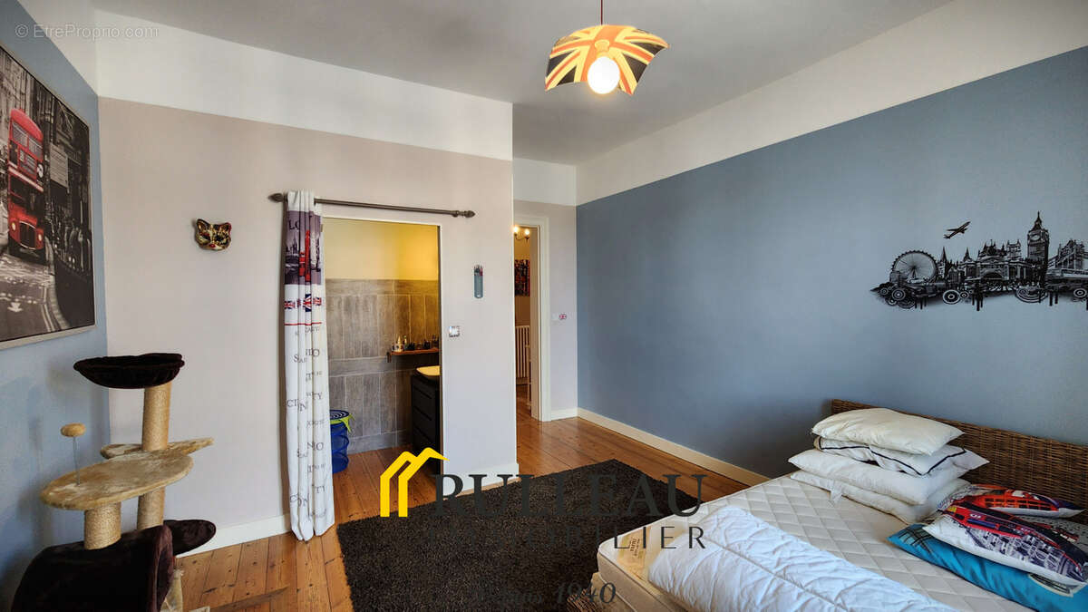 Demeure bourgeoise en pierre de 234 m2 avec dépendance de 120 m2 et jardin clos, à proximité de Saint-André-de - photo 26