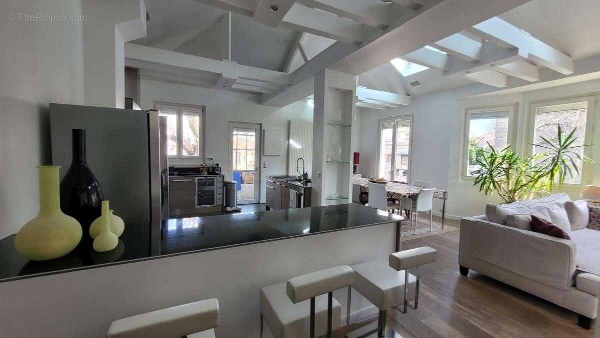 Maison à NANTERRE