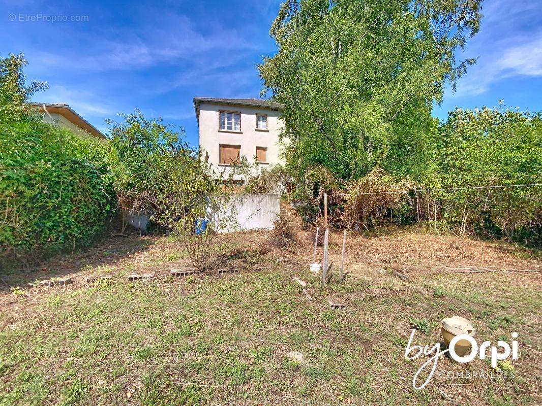 Maison à SAINT-ELOY-LES-MINES