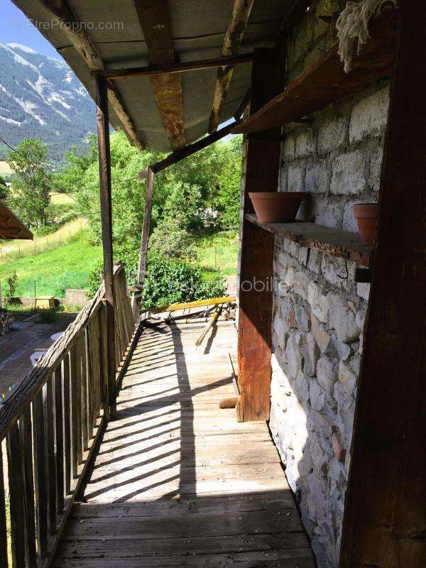  À vendre – Grande maison de village à rénover – 140 m² – Garage, jardin et fort potentiel – Thorame-Haute  - photo 6