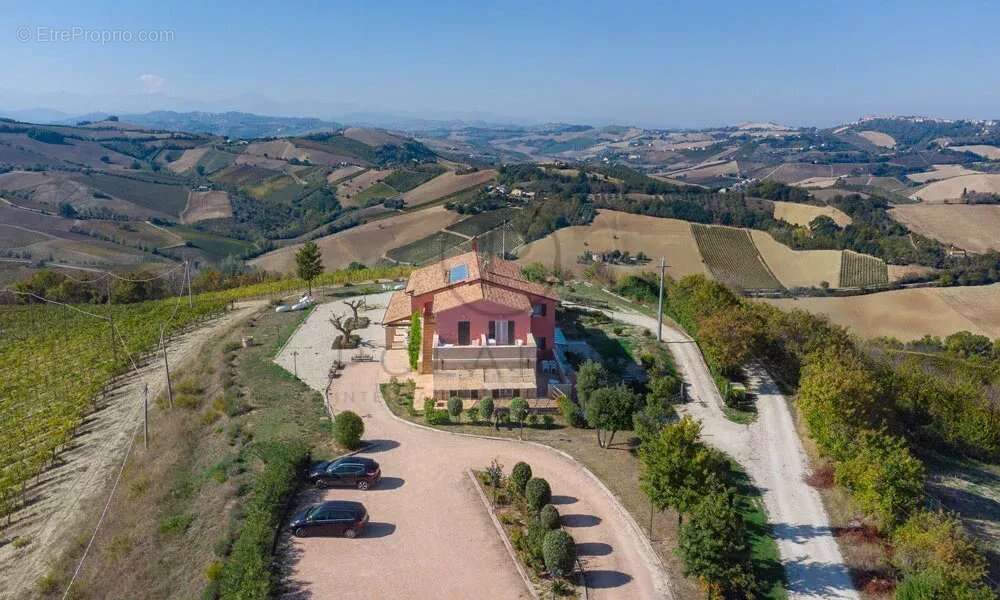 Maison à CLERMONT-FERRAND