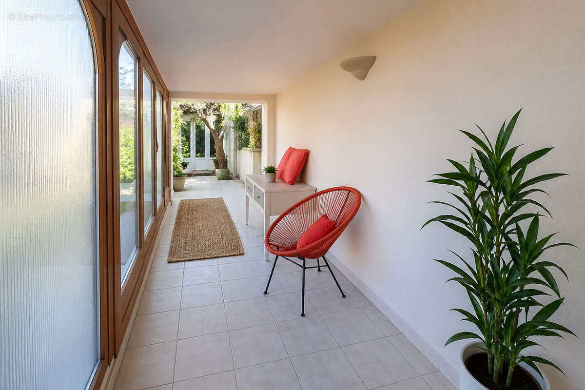 Maison à VILLELONGUE-DELS-MONTS