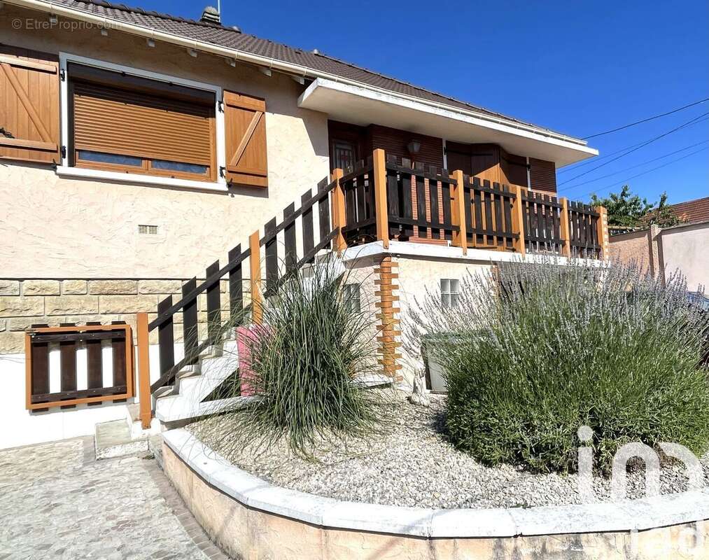 Photo 2 - Maison à BRUNOY