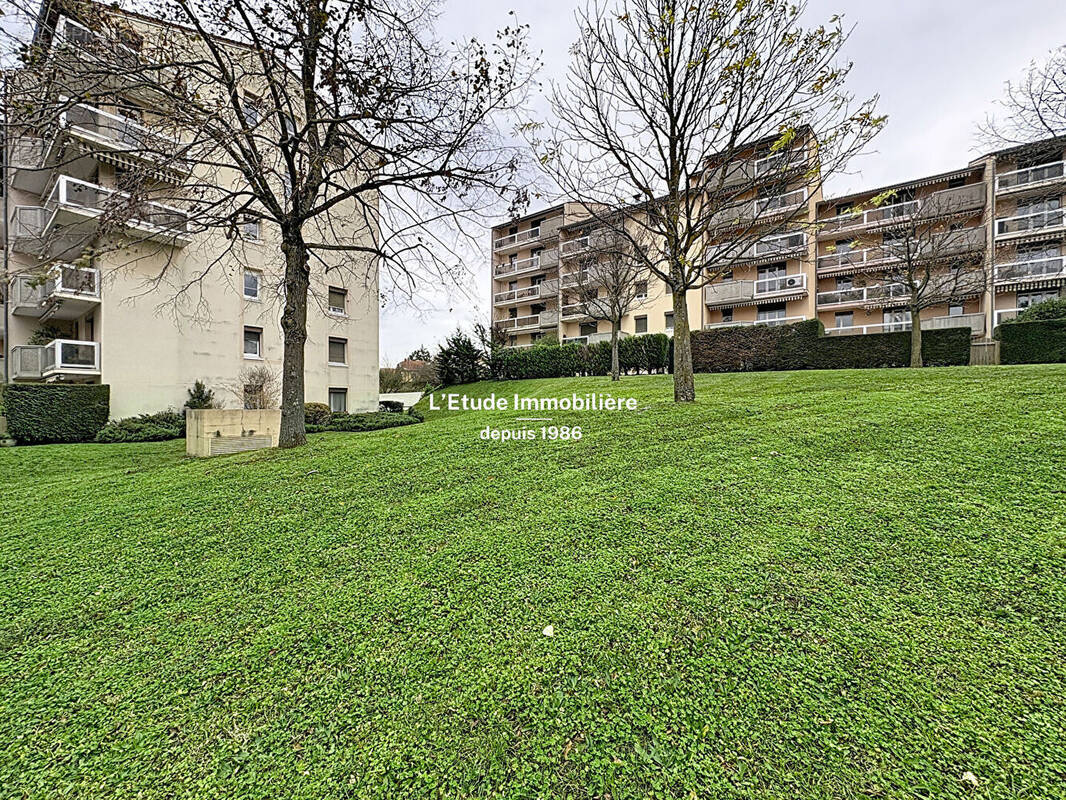 Appartement à SATHONAY-CAMP